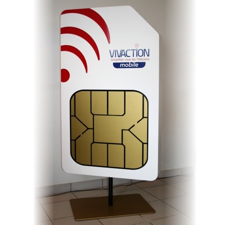 PLV-carte-SIM-geante-03.jpg